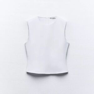 Interlock Top